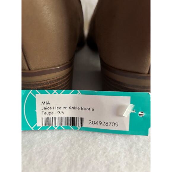 MIA NEW Jaice Side Zip Braid Detail Round Toe Ankle Bootie Taupe Size 9.5 - Picture 5 of 10